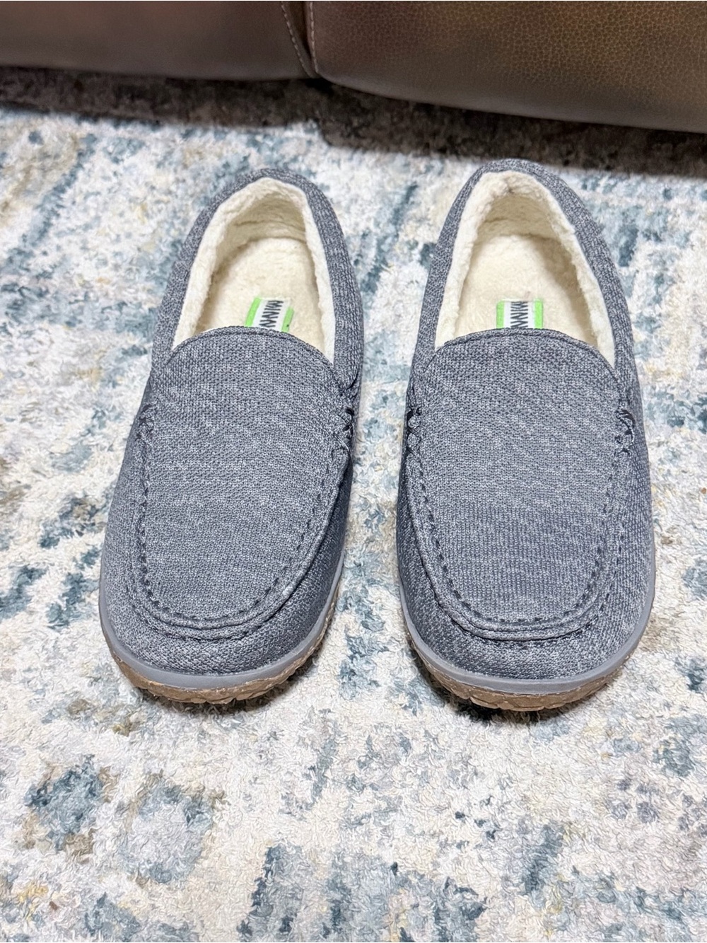 Minnetonka Tilden Men’s 7M Gray Moccasin Slippers Fleece Lined Indoor Outdoor